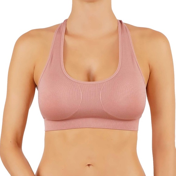 Stylish T- Back design sports bra in light pink - Picture 3 of 3